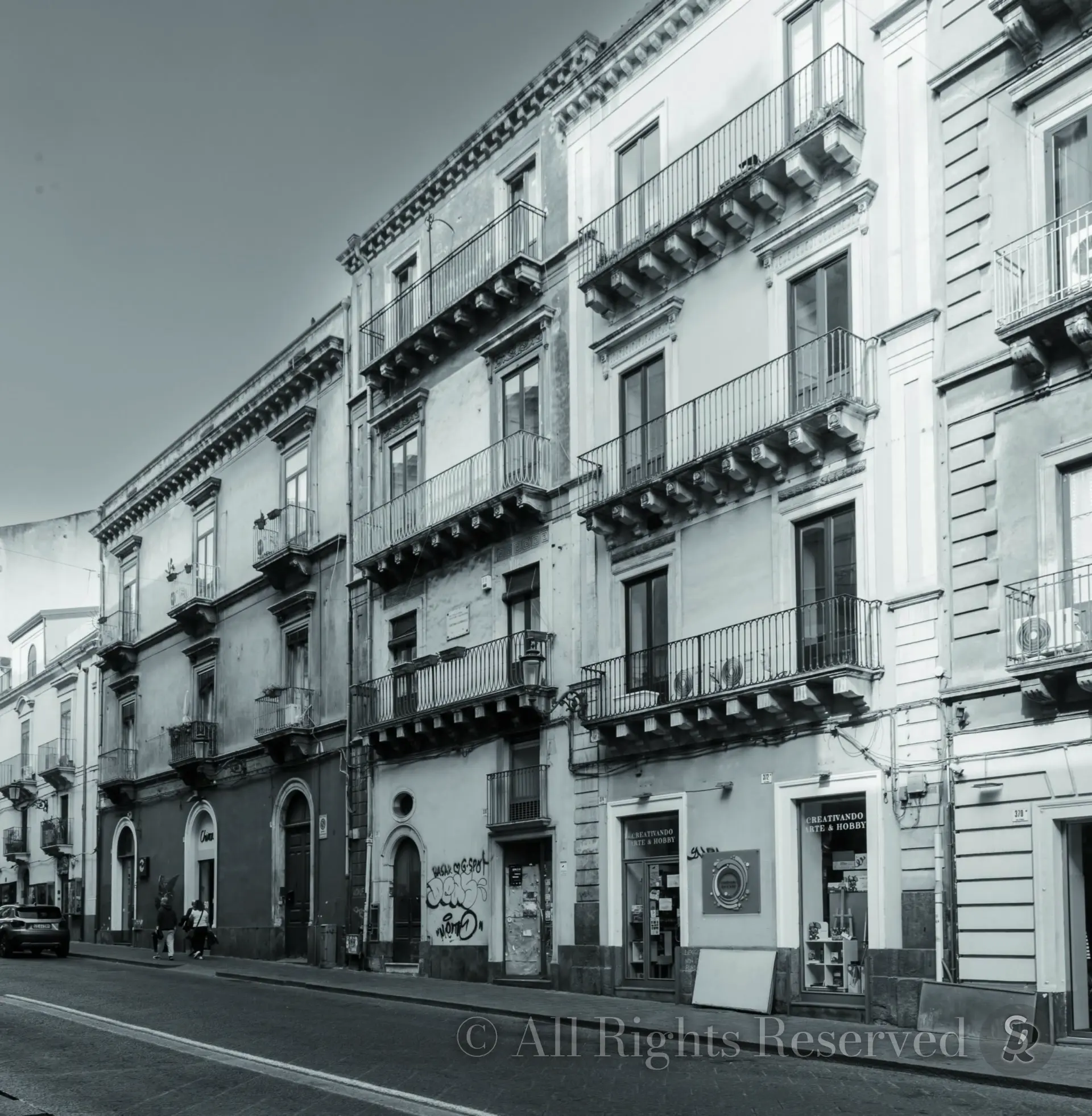 Sicilia, via Etnea a Catania. Abitazione storica di Gaetano D'Emanuele, pittore e decoratore
